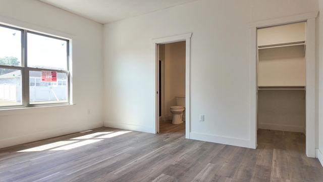 720 E Vivian Street, Bolivar, MO 65613