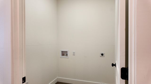 720 E Vivian Street, Bolivar, MO 65613