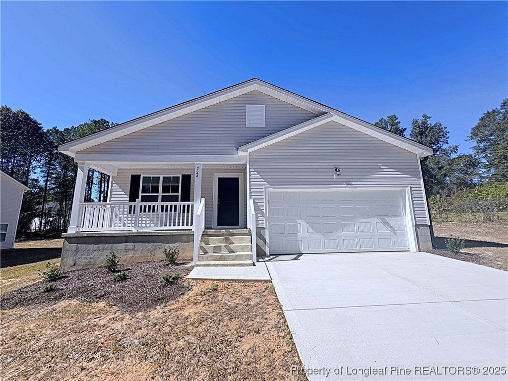 224 Appaloosa Drive, Spring Lake, NC 28390