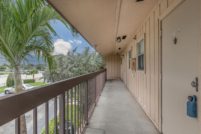 2755 W Atlantic Avenue 1210, Delray Beach, FL 33445