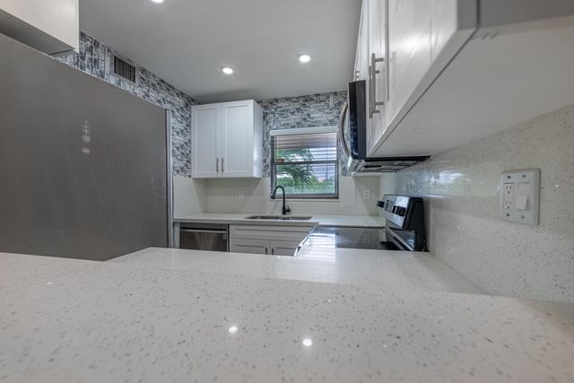 2755 W Atlantic Avenue 1210, Delray Beach, FL 33445
