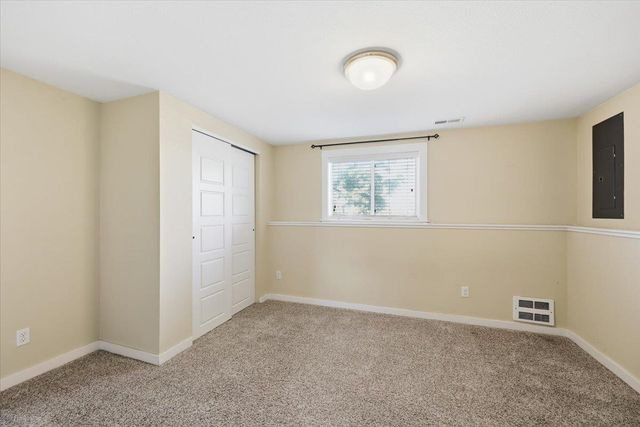 516 N Ella Rd, Spokane Valley, WA 99212