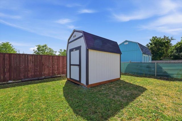 516 N Ella Rd, Spokane Valley, WA 99212