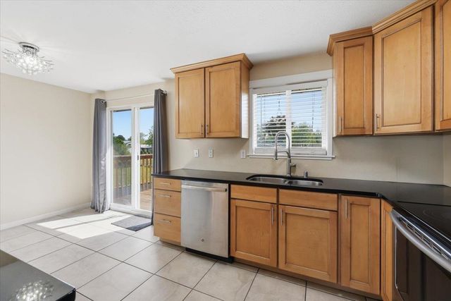516 N Ella Rd, Spokane Valley, WA 99212