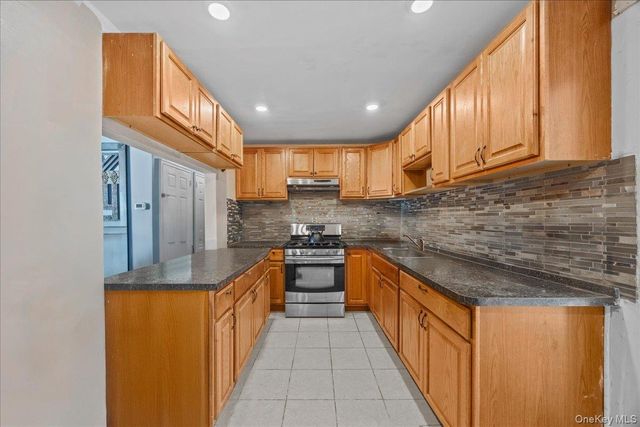 362 Nuber Avenue, Mount Vernon, NY 10553