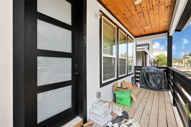 1107 Brooks Street, Houston, TX 77009