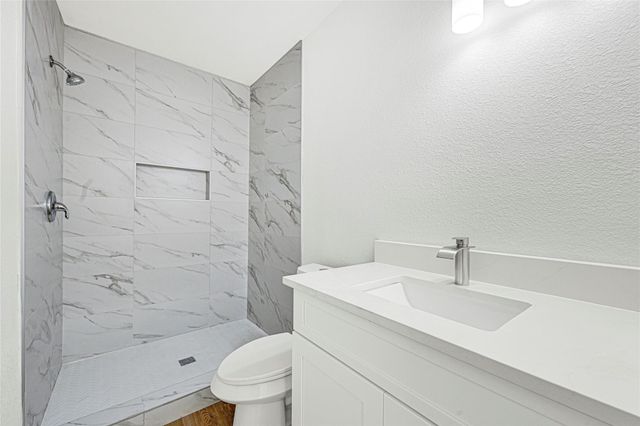 1107 Brooks Street, Houston, TX 77009