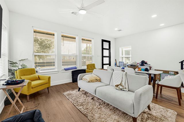 1107 Brooks Street, Houston, TX 77009