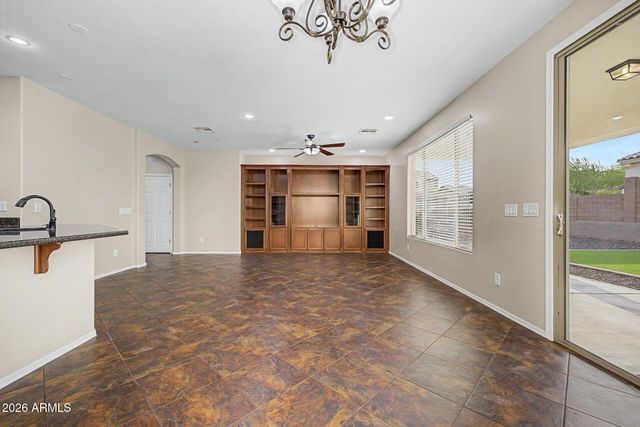 13156 W CHAPAROSA Way, Peoria, AZ 85383