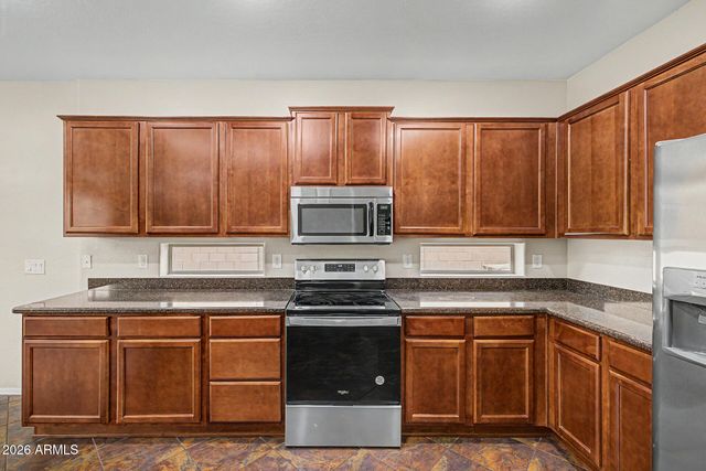 13156 W CHAPAROSA Way, Peoria, AZ 85383