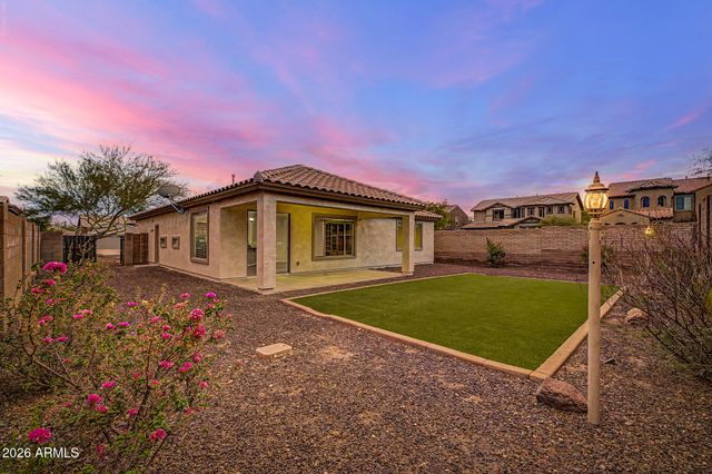 13156 W CHAPAROSA Way, Peoria, AZ 85383
