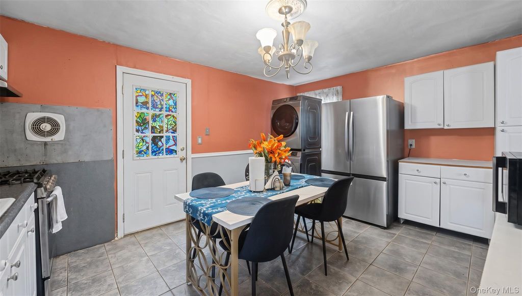 187 Parkway Boulevard, Wyandanch, NY 11798 — photo 5