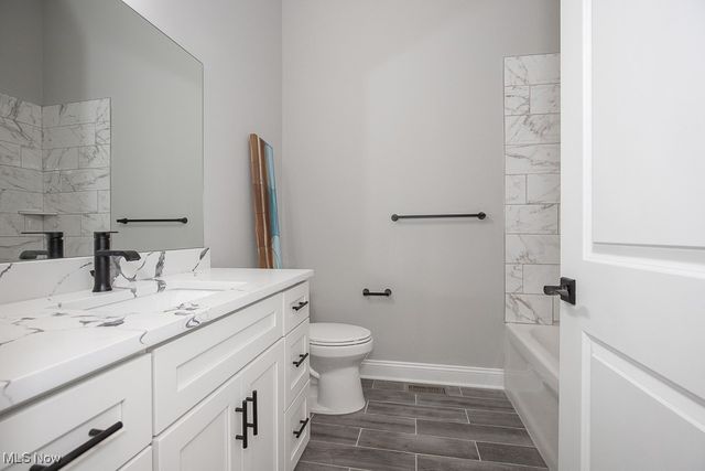 3212 Van Aken Boulevard, Shaker Heights, OH 44120