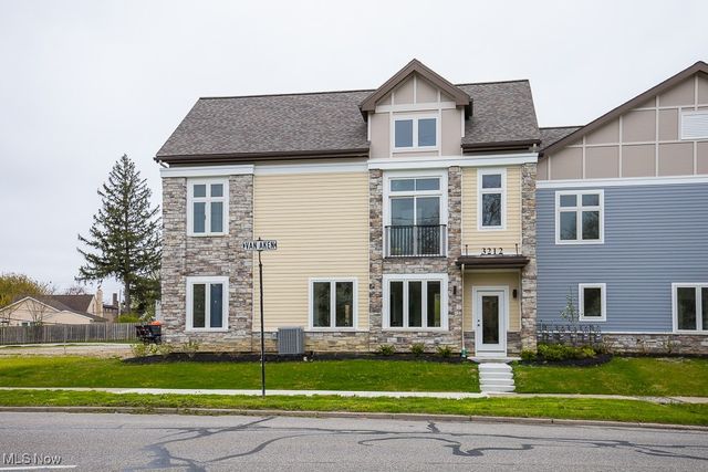3212 Van Aken Boulevard, Shaker Heights, OH 44120