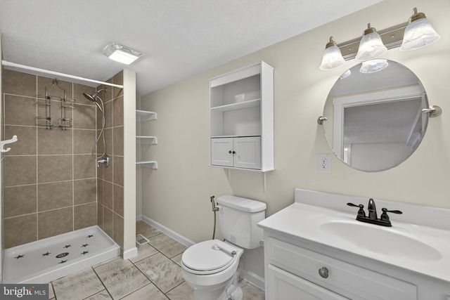 239 MCDONALD RD, Winchester, VA 22602