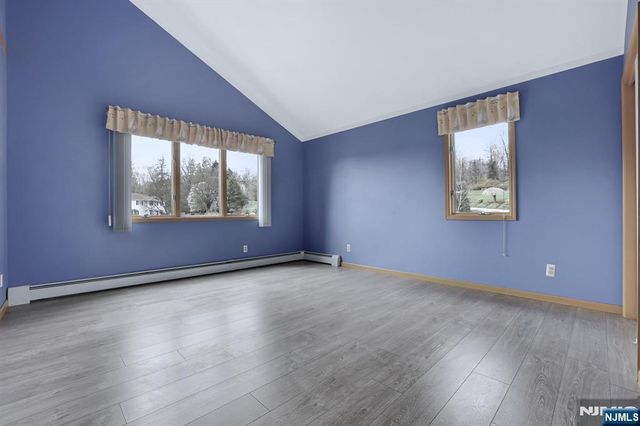 17 Sherbrooke Drive, Lincoln Park Borough, NJ 07035