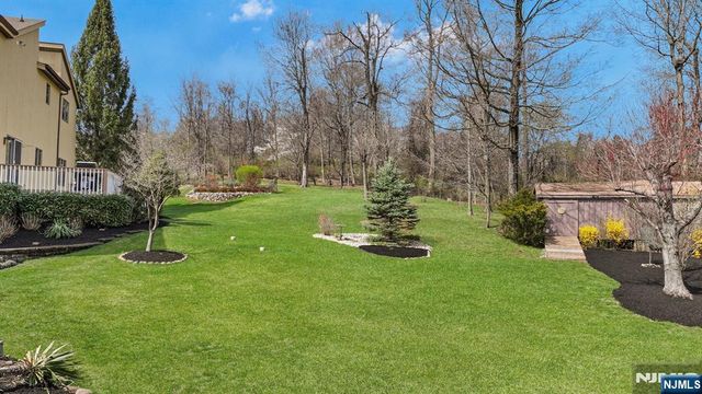 17 Sherbrooke Drive, Lincoln Park Borough, NJ 07035