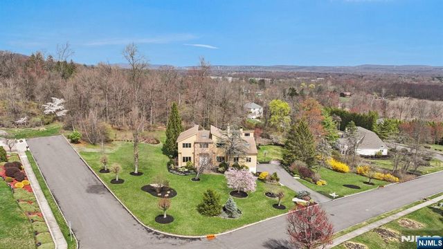 17 Sherbrooke Drive, Lincoln Park Borough, NJ 07035