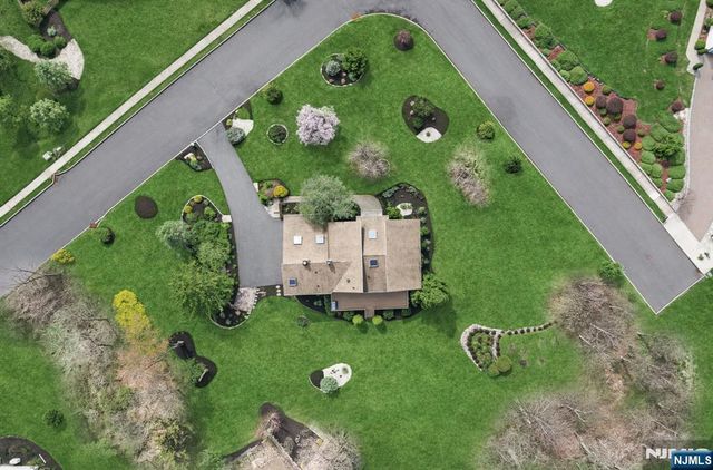 17 Sherbrooke Drive, Lincoln Park Borough, NJ 07035