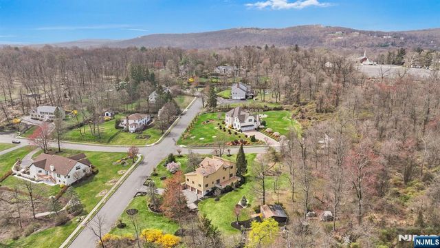 17 Sherbrooke Drive, Lincoln Park Borough, NJ 07035