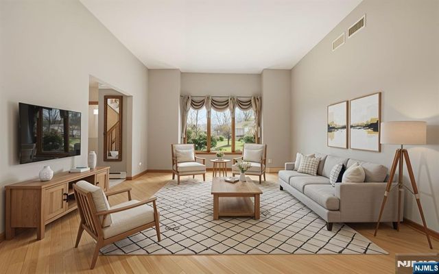 17 Sherbrooke Drive, Lincoln Park Borough, NJ 07035