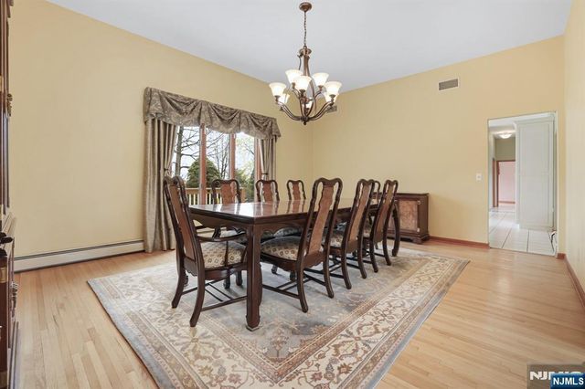 17 Sherbrooke Drive, Lincoln Park Borough, NJ 07035