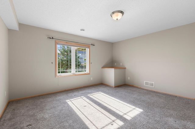 6434 Manchester Avenue NE, Otsego, MN 55301