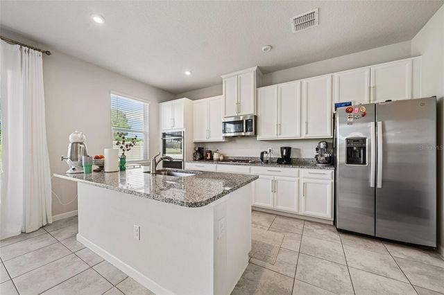 3975 GREAT SMOKEY WAY, Apopka, FL 32712