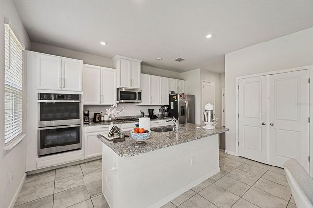 3975 GREAT SMOKEY WAY, Apopka, FL 32712