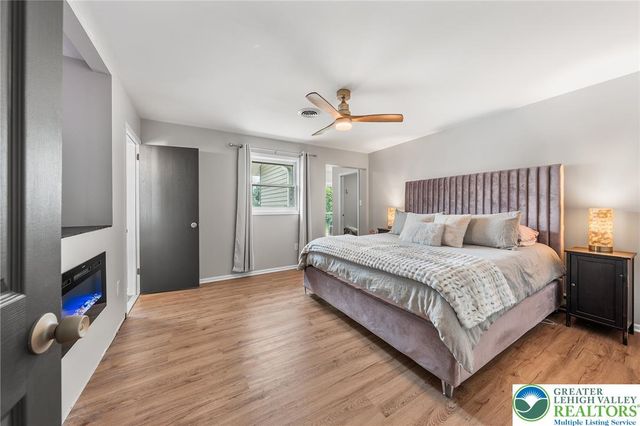 541 Mountain View Road, Lower Nazareth Twp, PA 18064
