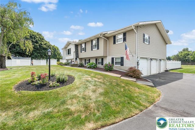 541 Mountain View Road, Lower Nazareth Twp, PA 18064