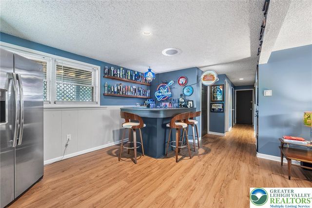 541 Mountain View Road, Lower Nazareth Twp, PA 18064
