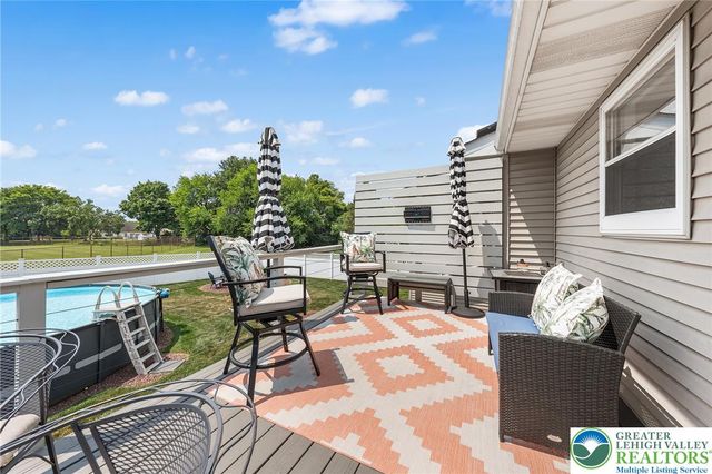 541 Mountain View Road, Lower Nazareth Twp, PA 18064