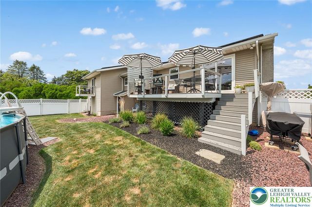 541 Mountain View Road, Lower Nazareth Twp, PA 18064