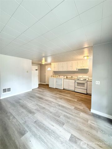 2549 N 4th Avenue, Okanogan, WA 98840