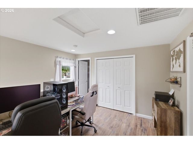 522 AVALON Ct, Albany, OR 97322