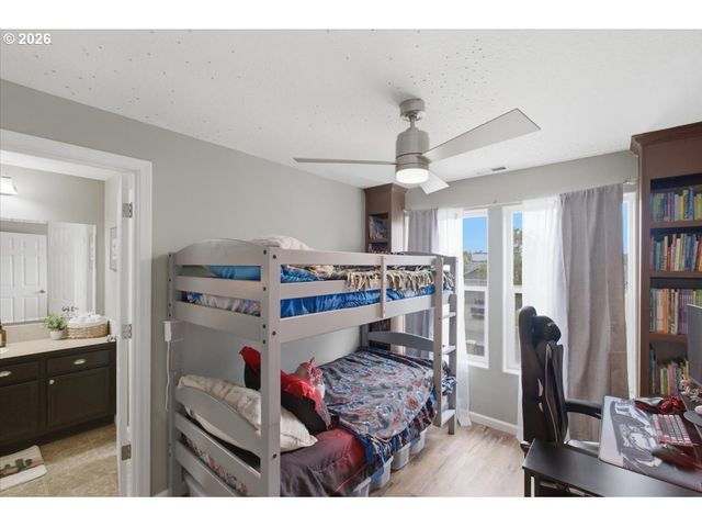 522 AVALON Ct, Albany, OR 97322