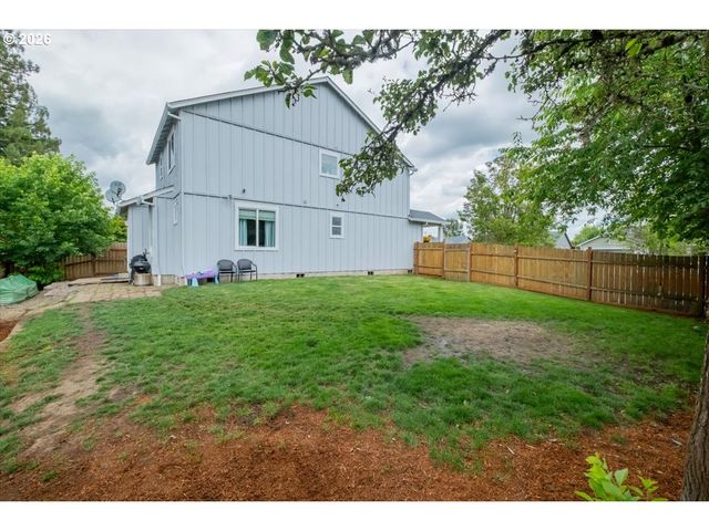 522 AVALON Ct, Albany, OR 97322