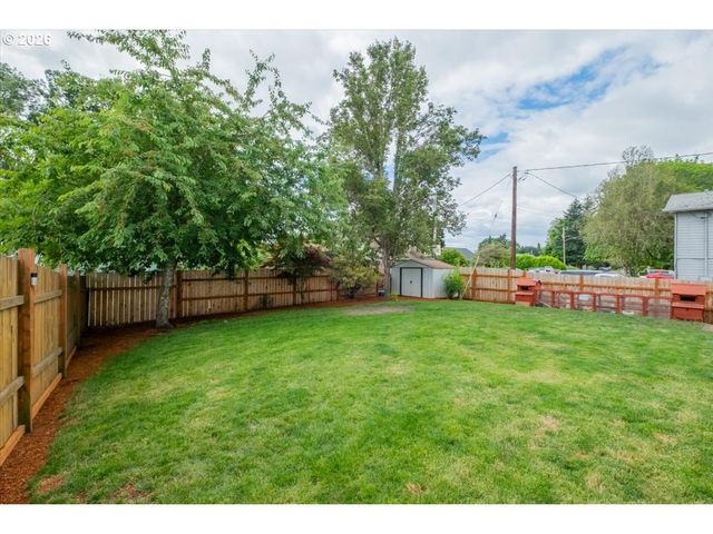 522 AVALON Ct, Albany, OR 97322