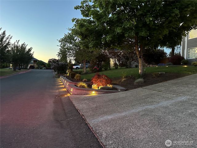 18503 71st Avenue Ct E, Puyallup, WA 98375