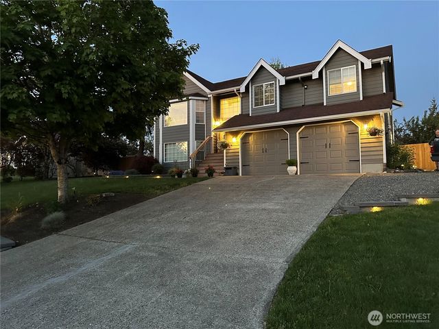 18503 71st Avenue Ct E, Puyallup, WA 98375