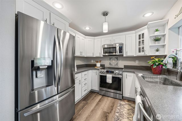 18503 71st Avenue Ct E, Puyallup, WA 98375