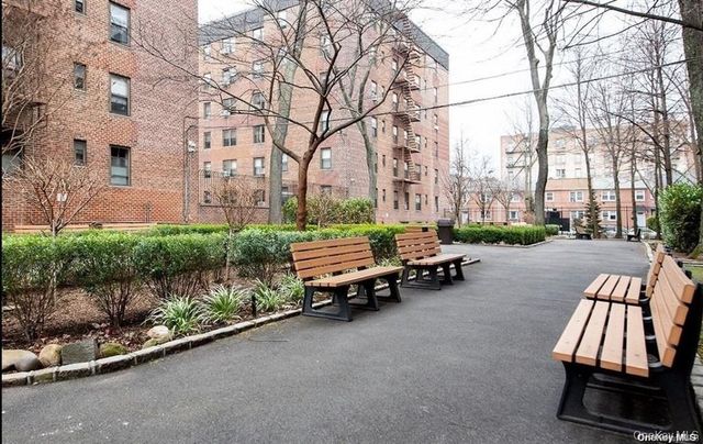 32-23 91st Street C502, East Elmhurst, NY 11369