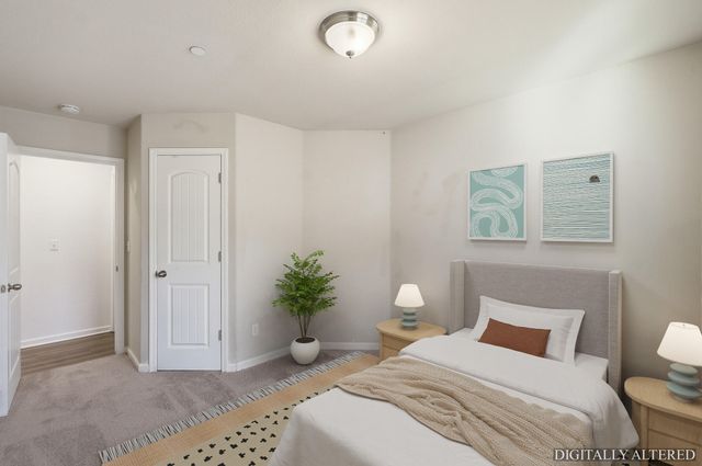 2648 N Vickie Street, Visalia, CA 93291