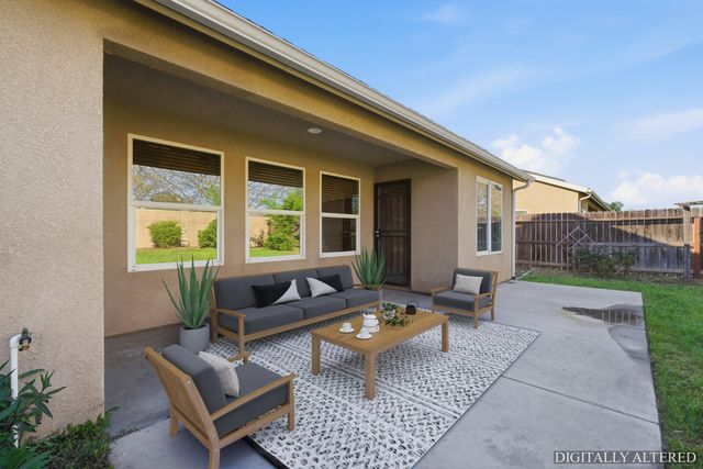 2648 N Vickie Street, Visalia, CA 93291