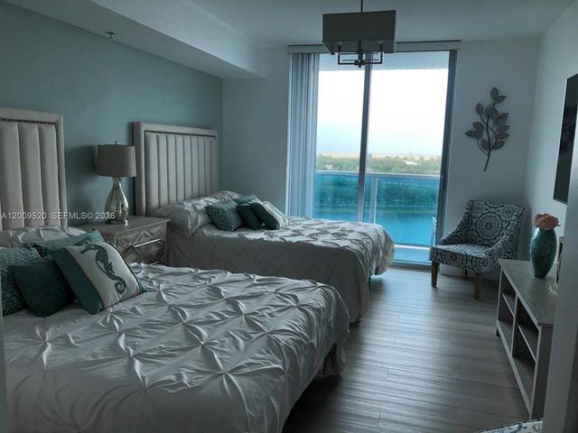 2641 N Flamingo Rd 1202N, Sunrise, FL 33323