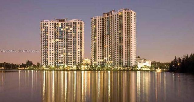 2641 N Flamingo Rd 1202N, Sunrise, FL 33323