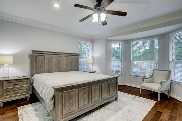 86 N Hollylaurel Circle, The Woodlands, TX 77382