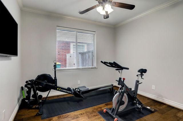 86 N Hollylaurel Circle, The Woodlands, TX 77382