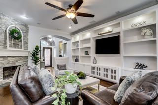 86 N Hollylaurel Circle, The Woodlands, TX 77382